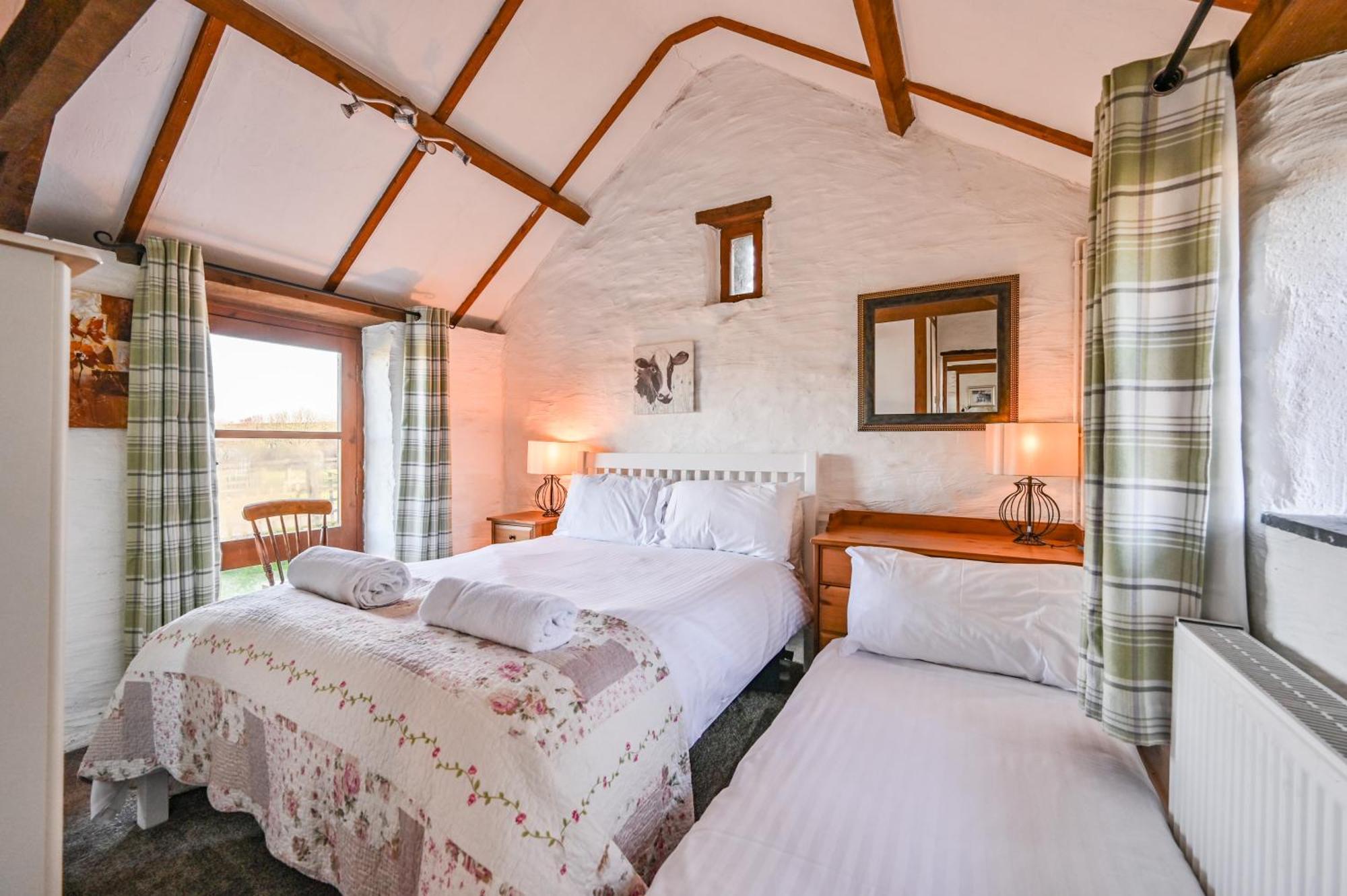 Polean Farm Cottages - With Free Animal Feeding And Pony Rides And Free Access To A Nearby Pool Looe Δωμάτιο φωτογραφία